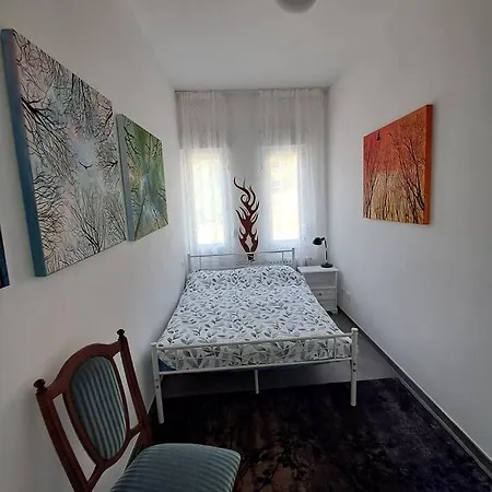 Πανδοχείο Dell Arte 'alberi' *